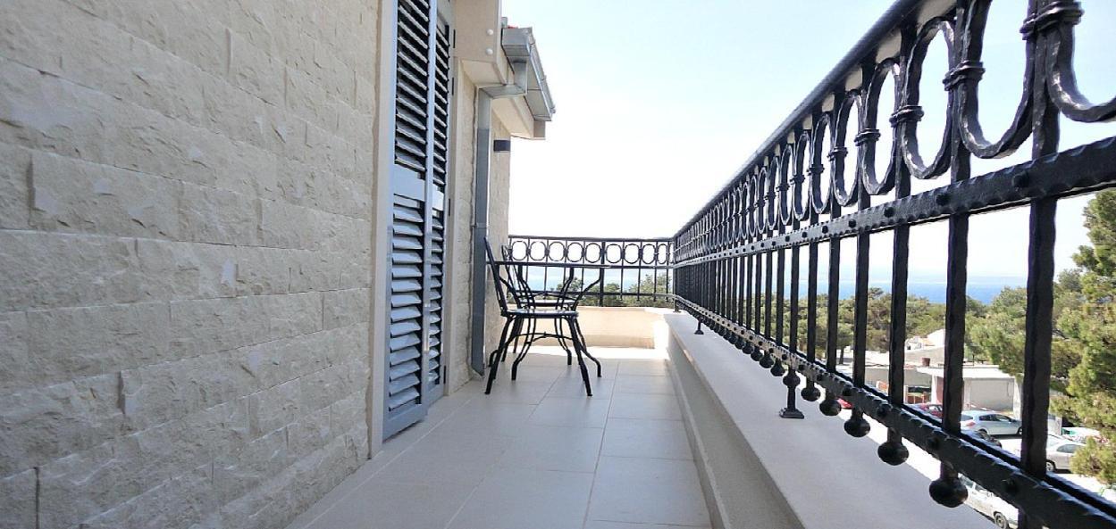 شقة Stone House Bonaca Baška Voda الغرفة الصورة