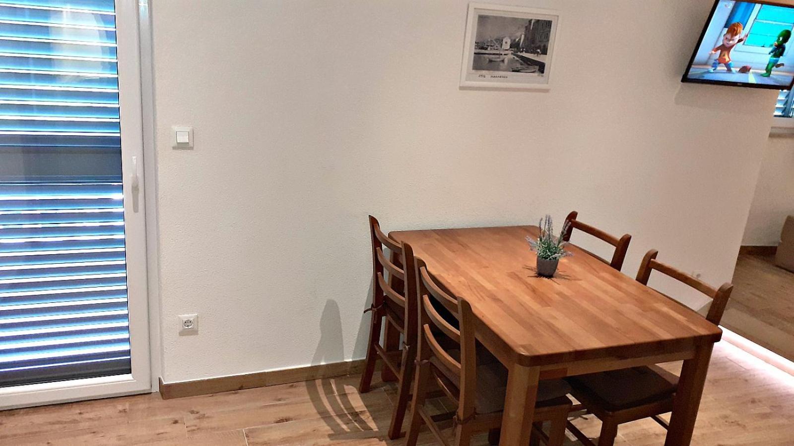شقة Stone House Bonaca Baška Voda الغرفة الصورة
