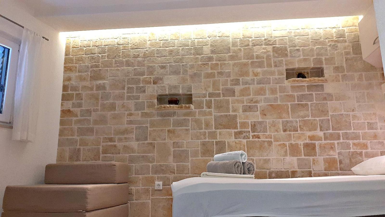 شقة Stone House Bonaca Baška Voda الغرفة الصورة